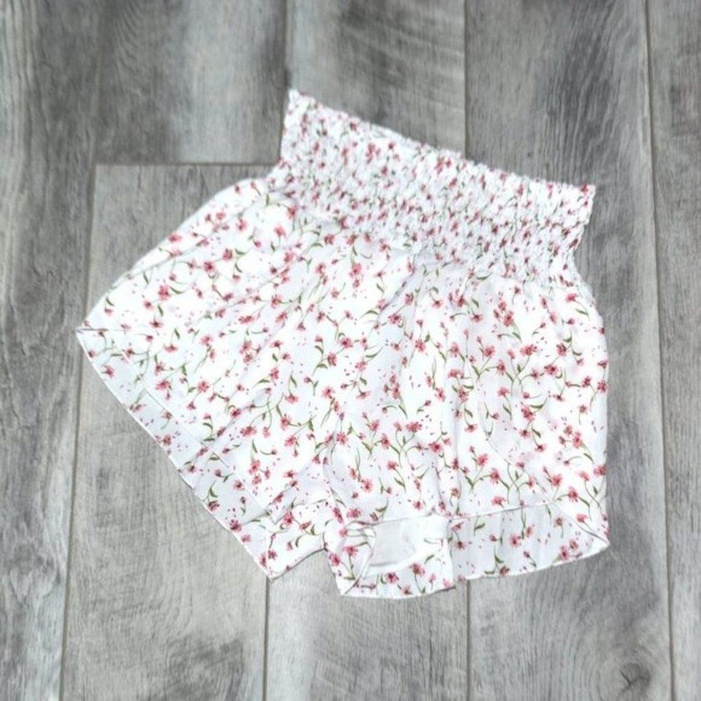 SIMPLEE - Dainty Floral Wispy Faux Wrap Shorts